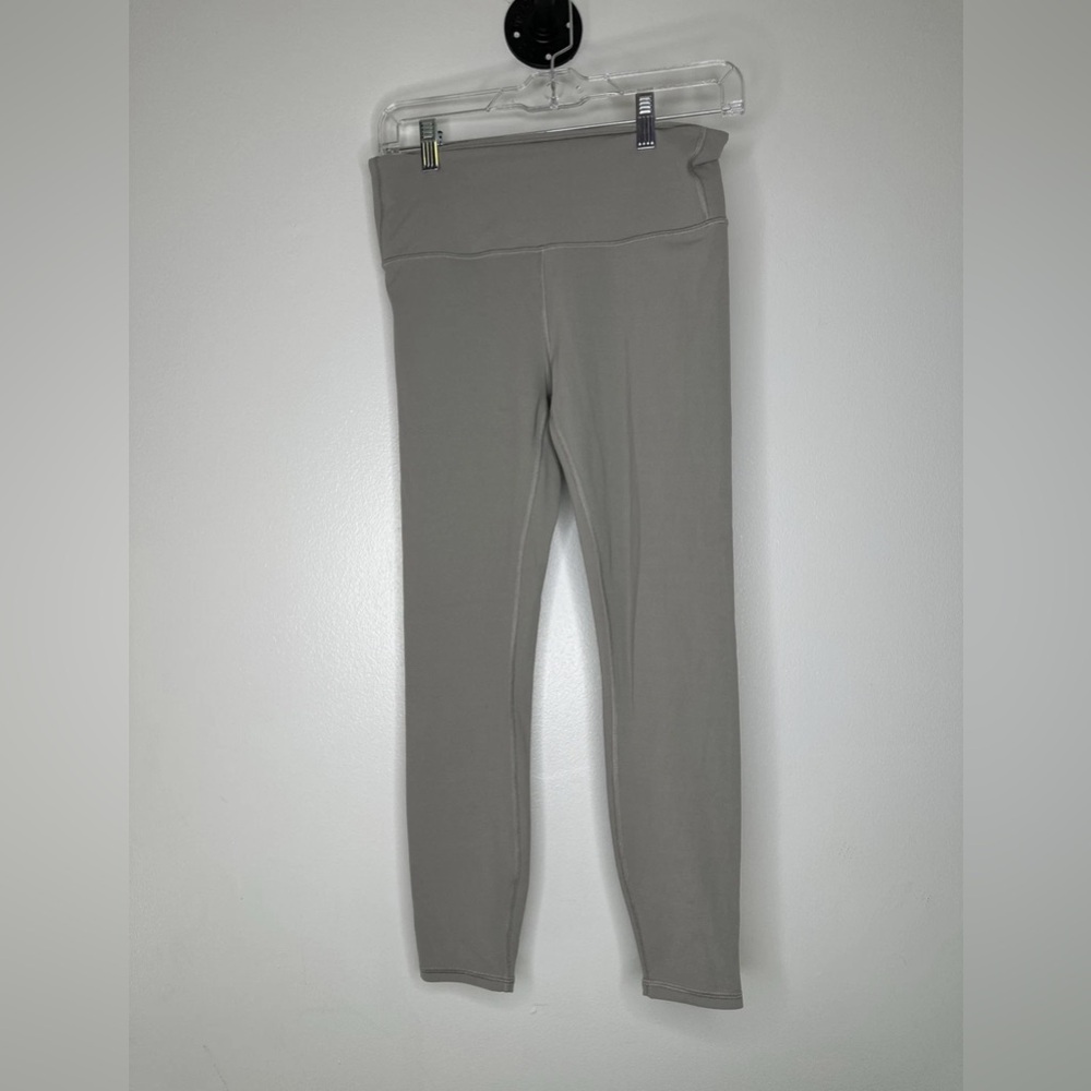 Athleta Savasana 7/8 Ankle Leggings Gray Macrame Women’s S